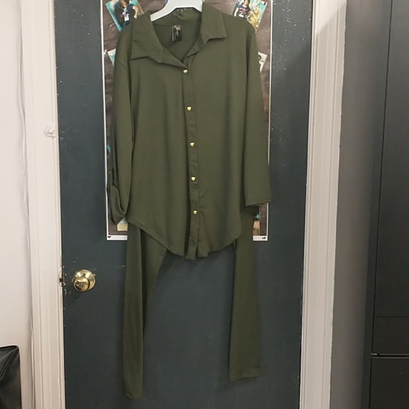 Two pieces new size3x great stretch - Picture 1 of 1